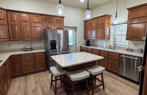 Roswell House | Downtown barn dominium house with views and lots of space