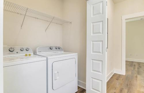 Downtown Apartment | Downtown Sea Escape