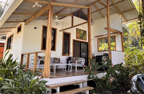 Cahuita Hotel | Dragonfly Beachfront Villas