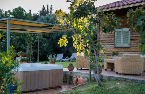 Paliki House | Dreamy Wooden Cottage Lixouri