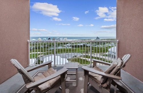 Fort Morgan Condo | Dunes 602 Condo with Gulf View and Access to Saltwater Pool by RedAwning