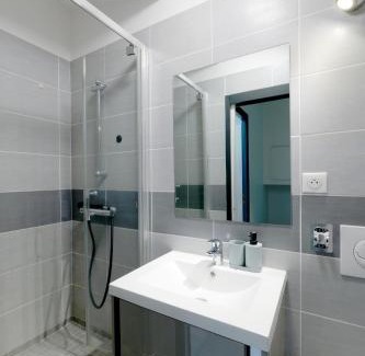 Le Puy-en-Velay Apartment | Duplex cosy centre historique 2 ch 3 lits linge serviettes inclus 5 pers tout à pied