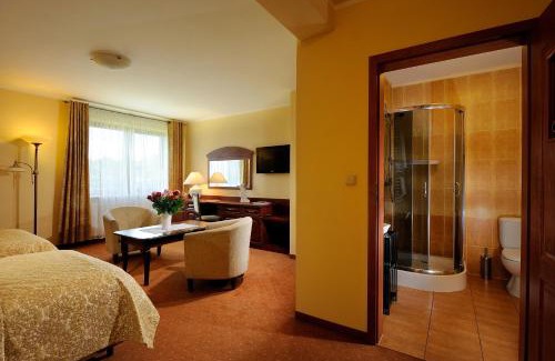Wieliczka Hotel | Dworek Emilli