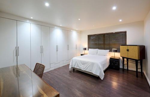 Greater Johannesburg Metropolitan Area Apartment | Dynasty Forest Sandown Serviced Apartments & Self Catering Hotel