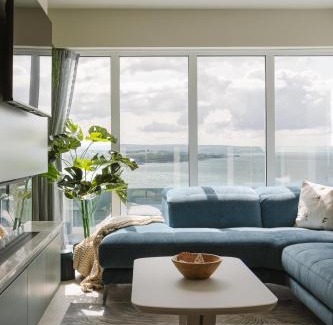 Portrush Apartment | Earls Harbour Luxury Apartments