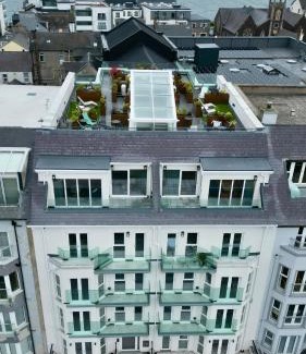 Portrush Apartment | Earls Harbour Luxury Apartments