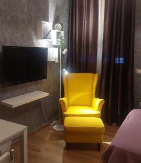 Ampelokipoi Apartment | Easily accessible secure Ground floor with breakfast items