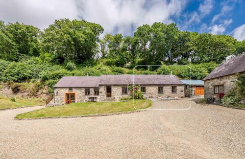 Tremain House | Eithin-Y-Rhiw
