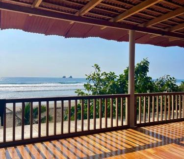 Ayampe Apartment | El Mangle Suite Front Beach
