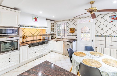 Peguera Villa | El Ranchito, villa in Paguera, Majorca, quiet area, with swimming pool and barbecue.