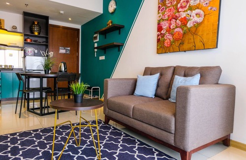 Tangerang Apartment | Elegant 2BR Apartment at M-Town Signature near Shopping Mall