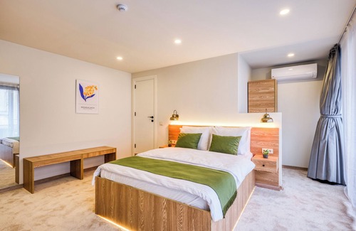 Moda Hotel | Elephant In The Room Hotel
