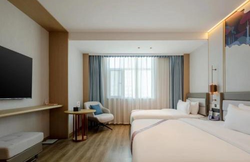 Zhongyuan District Hotel | Elong Hotel City Hall Branch