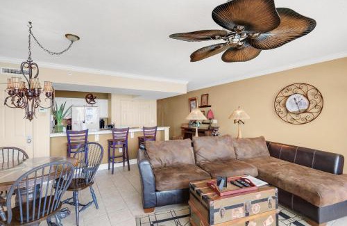 Panama City Beach Apartment | Emerald Beach 1627
