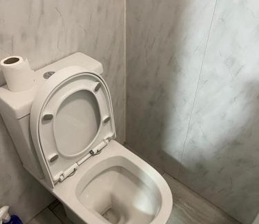 Cranford House | En-Suite Double Room in Hounslow