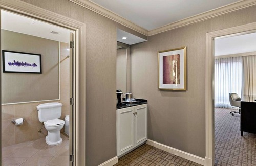 Downtown Baltimore Resort | Ensuring a Very Comfortable & Memorable Stay! Near Camden Yards, Pet-Friendly