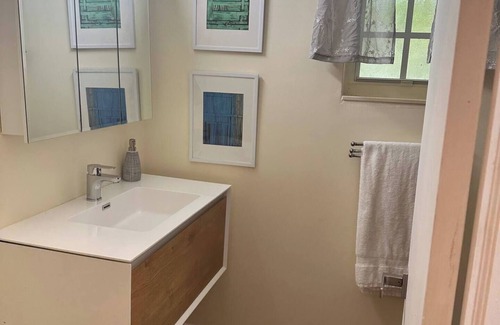 Coral Way Apartment | Exotic Coral Gables Suite