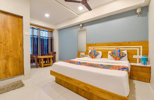 Ahmedabad Hotel | Fabhotel Apollo