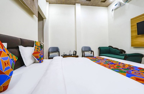 Faizabad Hotel | Fabhotel Jb Square Resort