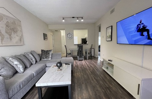 Deerfield Beach Condo | π΄ Fabulous 2 Bed 2 Bath with all of the amenities and Private Balcony