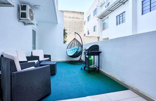 San Gwann Apartment | Fairways Modern Apartment - Perfect for families