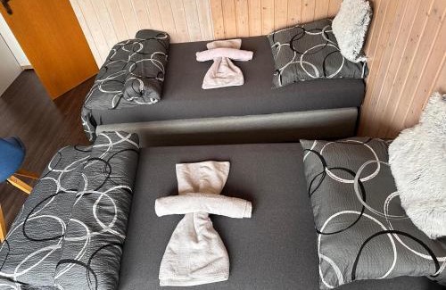 Loehne Apartment | Familie Zimmer