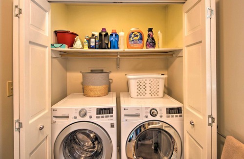 Hillsboro House | Family Abode: Steps to Lake w/ Private Dock!