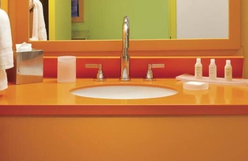 Sonora Sunrise Hotel | Family Getaway in Palm Springs! Stay at our 3 Spacious Pool View Units!