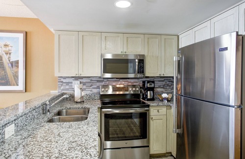 Northeast Virginia Beach Resort | Family Vacation! 2 Modern Units, Near Virginia Aquarium & Marine Science Center