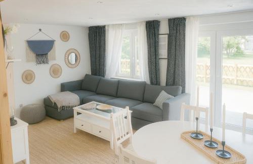 Luetow Apartment | Ferienwohnung Jasmin - Achterwasser Findling