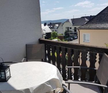 Osann-Monzel Apartment | Ferienwohnung Weingut Sanders & Sanders