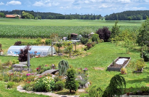 Munchen District Apartment | Fewo Vergissmeinnicht in a beautiful country idyll between Munich and the Alps