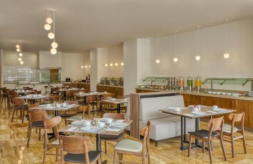 Granja Hotel | Fiesta Inn Guadalajara Periferico Poniente