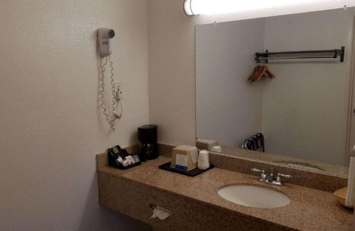 West Alameda House | Find a solid deal on a simple stay at our room