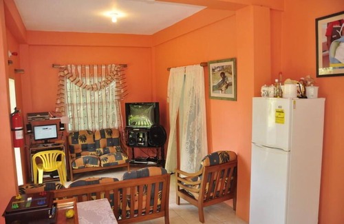 Buccoo Hotel | Fish Tobago Guesthouse