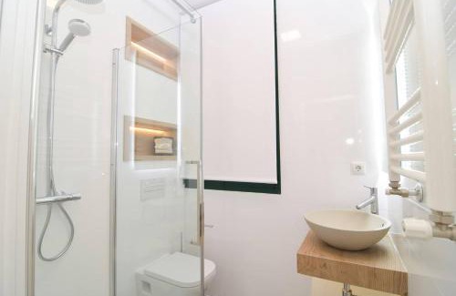 Barrio de La Latina Apartment | Five Windows to La Latina by Batuecas