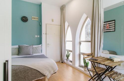Jaffa Apartment | Flea Market Studios