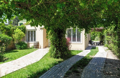 Chacras de Coria House | FLIPHAUS Chacras de Coria Besares