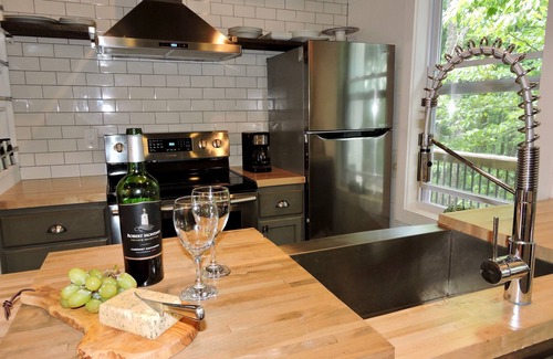 Mineral Bluff House | FOREST COTTAGE- PERFECT COUPLE'S GETAWAY- New Fire Pit access