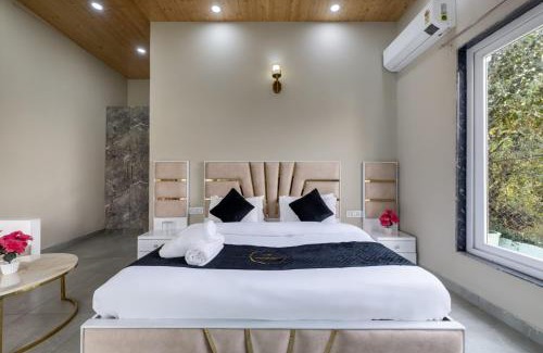Dharampur Apartment | Four Bedrom House Kasauli I The Mountain Mansion I Serviced Villa I Party & Music I Sky Bonfire I Kasauli By Exotic Stays