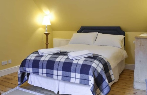 Ballater House | Four bedroom cottage with stunning views overlooking the River Dee
