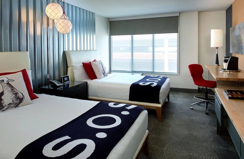 Fisherman's Wharf Hotel | Four Cozy Harbor Room Minutes from Pier 39 Fun | Ideal for Family Getaway