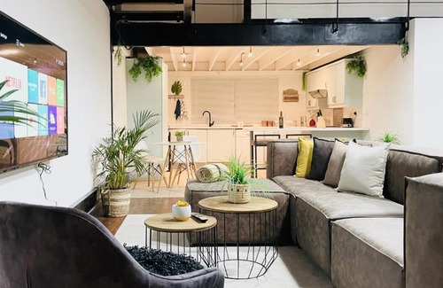 Cape Town City Centre Apartment | Four Loop St