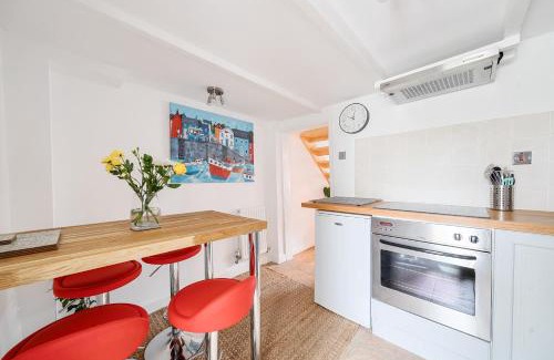 Fowey House | Fowey, Cute Cottage