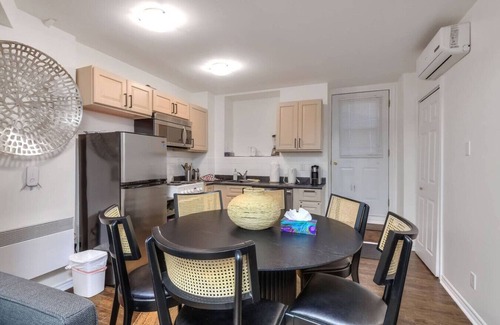 Downtown Montreal Apartment | Fox Hotel Palais Des Congres