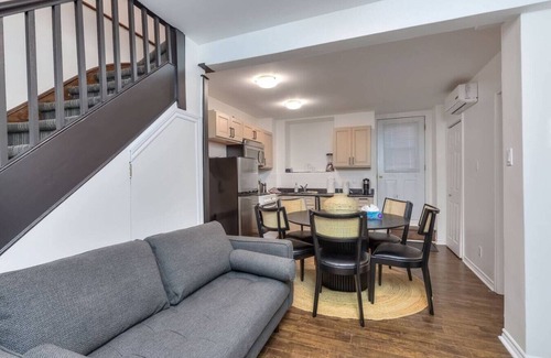 Downtown Montreal Apartment | Fox Hotel Palais Des Congres