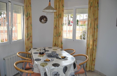 Els Poblets Ski Chalet | Fred LOCDENIA