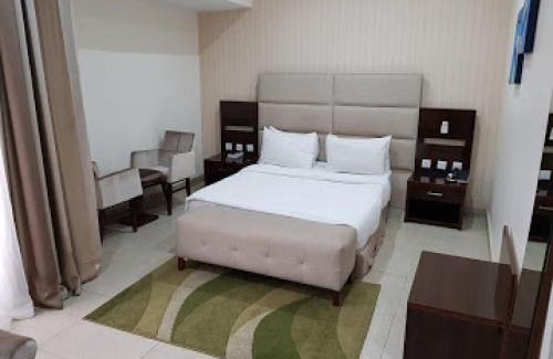 Owerri Cabin | Full Moon Hotel - Penthouse