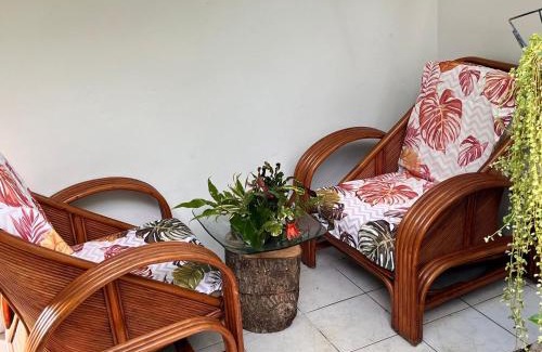 Vieux-Habitants House | Gîte créole, apéro offert, plage à 5min