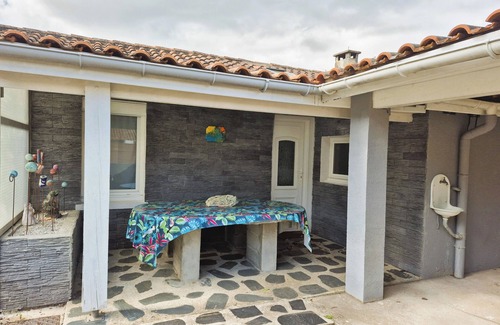 Tarascon-sur-Ariege House | Gîte la Treille-Evasion au clos des pradals Tarascon Ariège